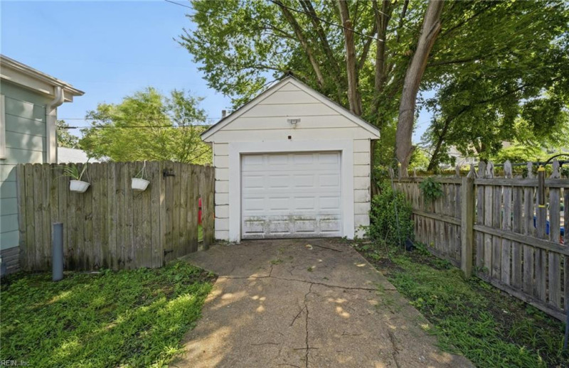 Photo 27 of 27 residential for sale in Portsmouth virginia