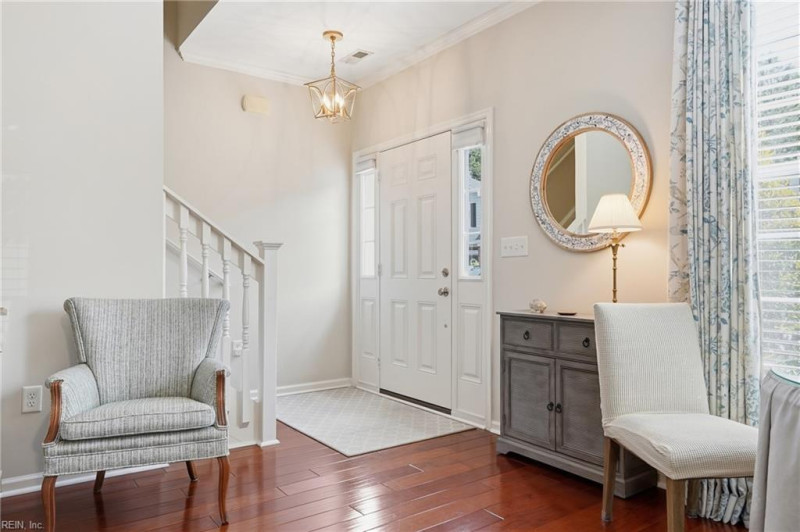 Photo 3 of 33 residential for sale in Chesapeake virginia