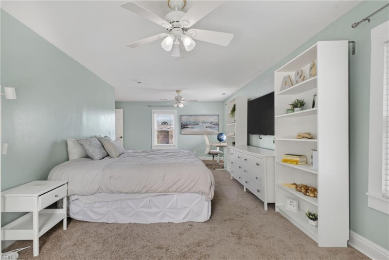 Photo 20 of 43 residential for sale in Norfolk virginia