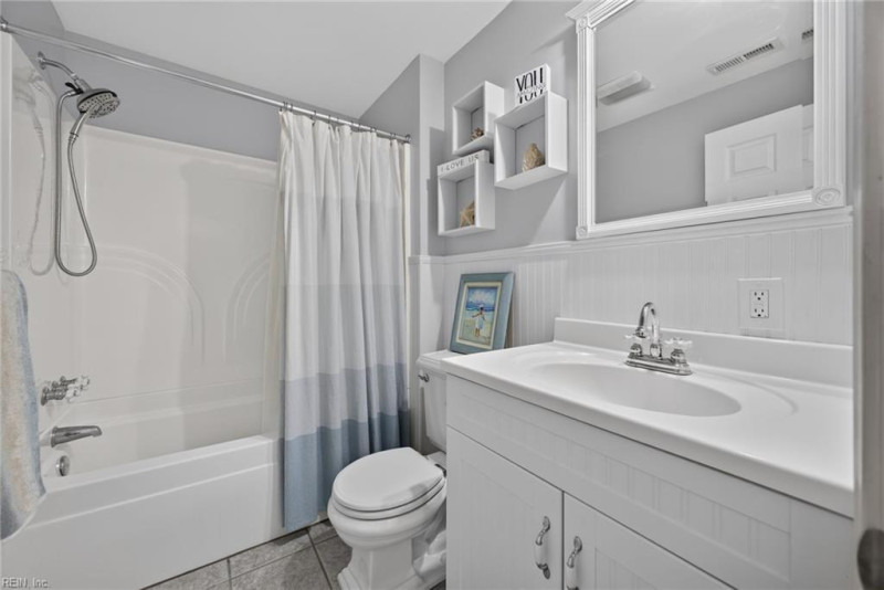 Photo 25 of 43 residential for sale in Norfolk virginia