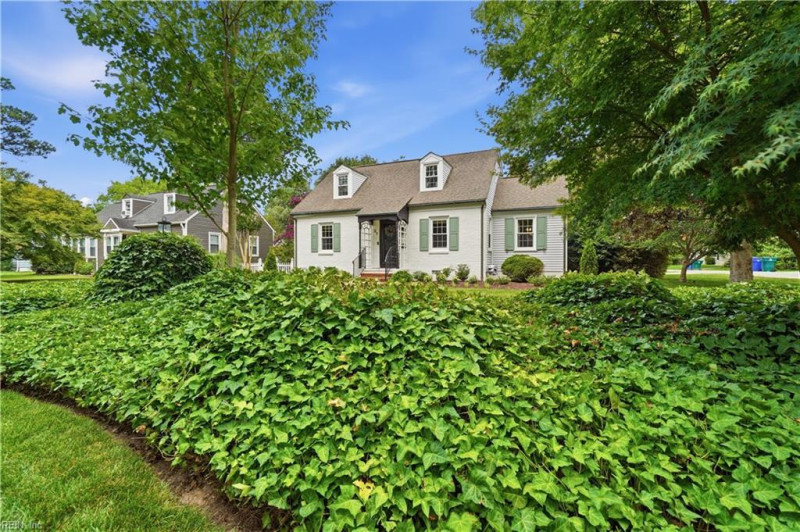Photo 3 of 45 residential for sale in Newport News virginia Photo 3 of 45 residential for sale in Newport News virginia