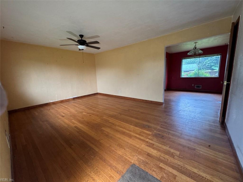 Photo 2 of 6 residential for sale in Virginia Beach virginia