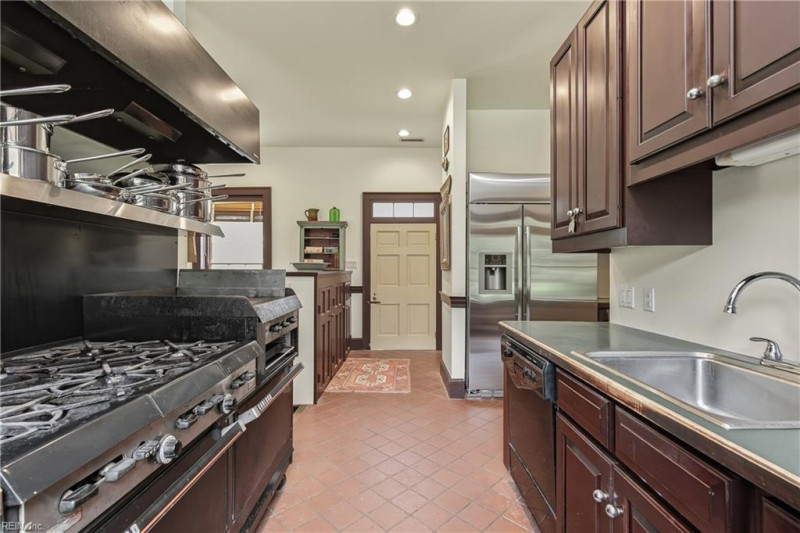Photo 27 of 50 residential for sale in Accomack County virginia