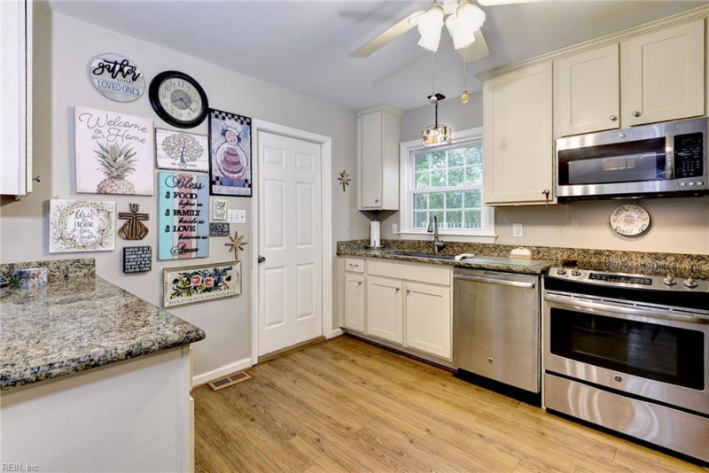 Photo 12 of 39 residential for sale in Newport News virginia Photo 12 of 39 residential for sale in Newport News virginia