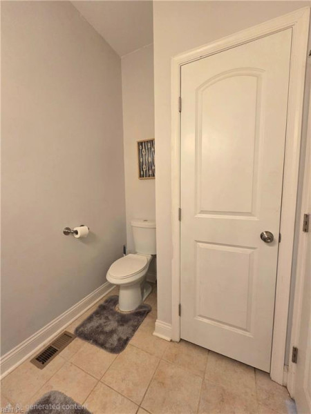 Photo 13 of 41 residential for sale in Hampton virginia