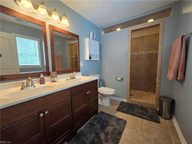 Photo 20 of 41 residential for sale in Hampton virginia