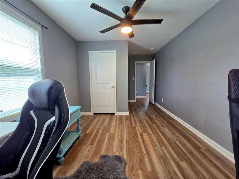 Photo 27 of 41 residential for sale in Hampton virginia