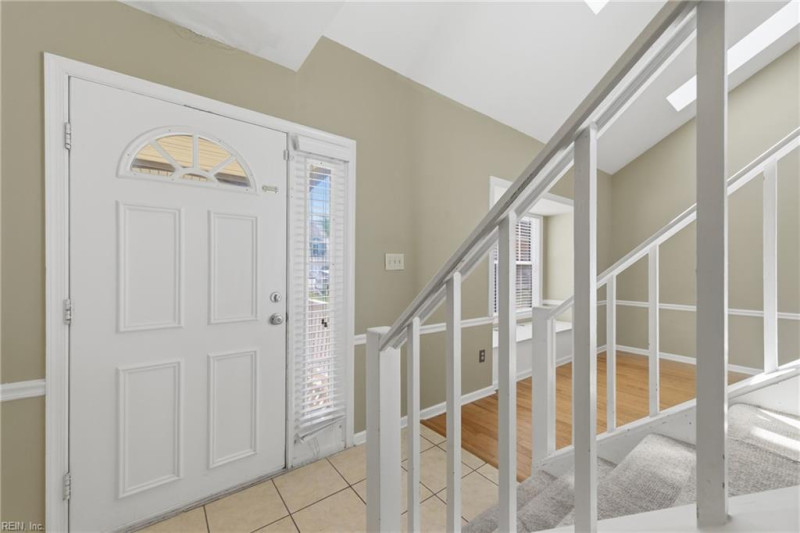 Photo 3 of 25 residential for sale in York County virginia