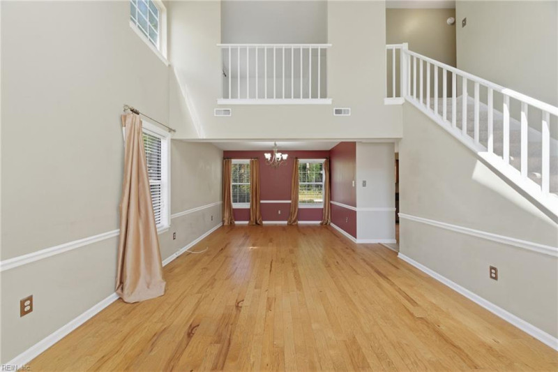 Photo 5 of 25 residential for sale in York County virginia