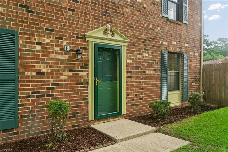 Photo 3 of 25 residential for sale in Newport News virginia Photo 3 of 25 residential for sale in Newport News virginia