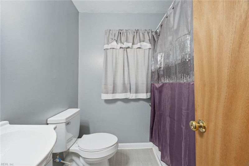 Photo 16 of 32 residential for sale in Hampton virginia