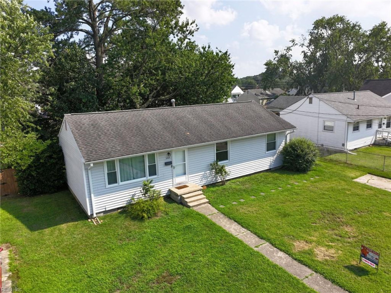 Photo 20 of 32 residential for sale in Hampton virginia