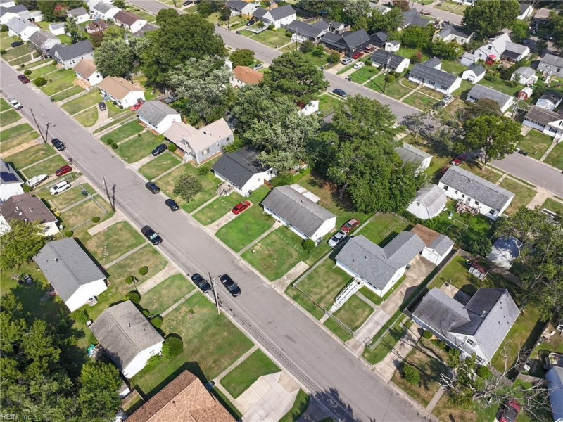 Photo 26 of 32 residential for sale in Hampton virginia