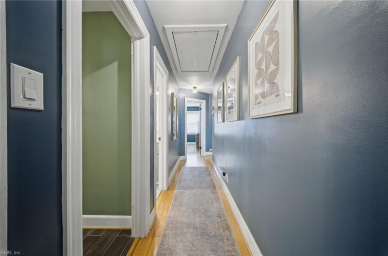 Photo 11 of 31 residential for sale in Portsmouth virginia