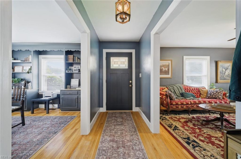 Photo 2 of 31 residential for sale in Portsmouth virginia