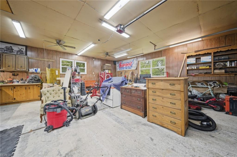 Photo 23 of 31 residential for sale in Portsmouth virginia