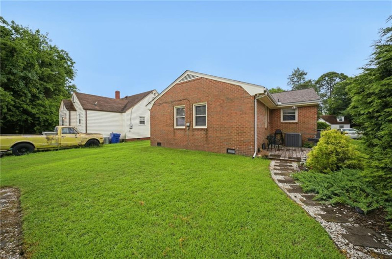 Photo 26 of 31 residential for sale in Portsmouth virginia