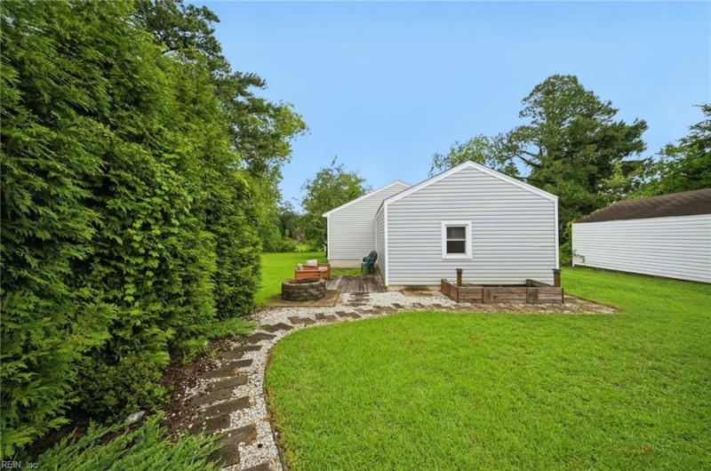 Photo 28 of 31 residential for sale in Portsmouth virginia