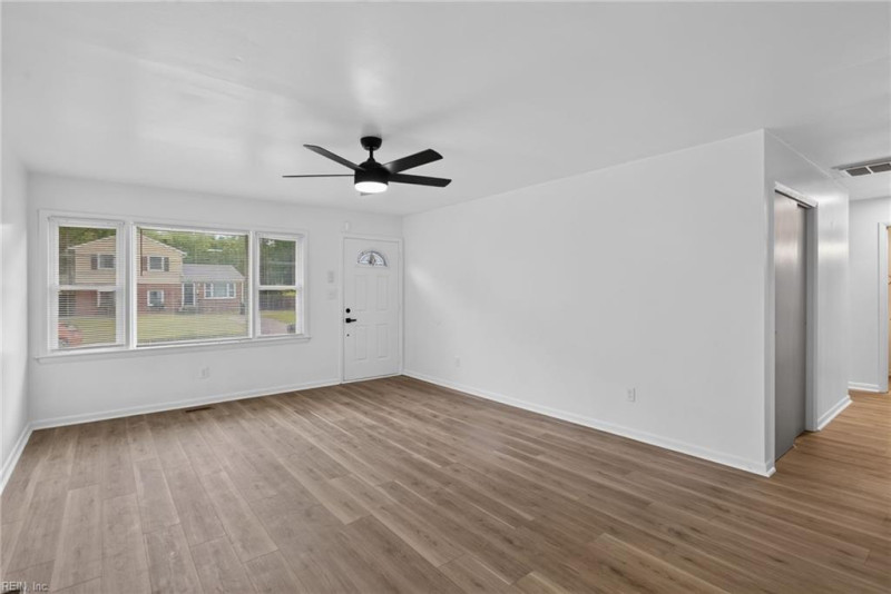 Photo 4 of 25 residential for sale in Newport News virginia