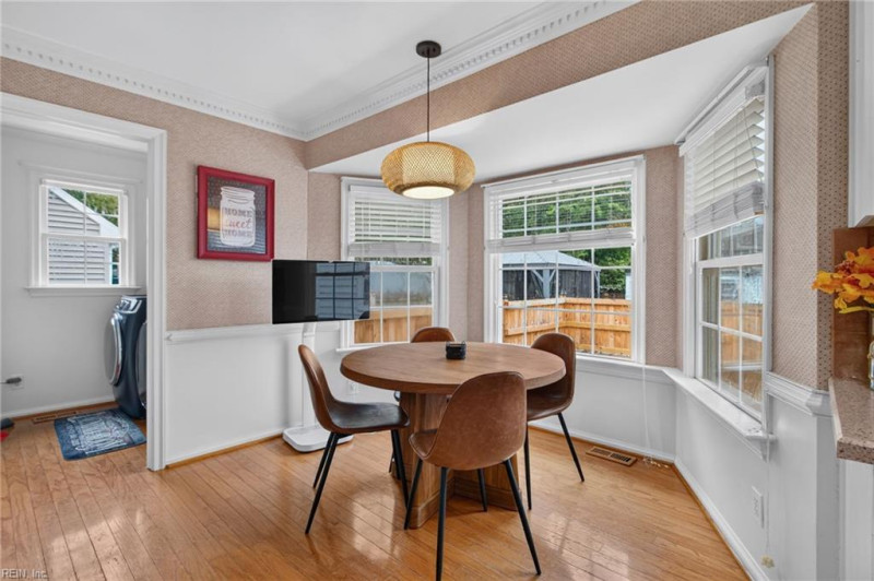 Photo 17 of 49 residential for sale in Chesapeake virginia