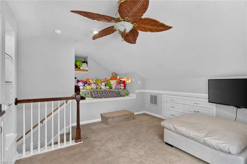 Photo 27 of 49 residential for sale in Chesapeake virginia