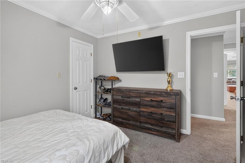 Photo 32 of 49 residential for sale in Chesapeake virginia