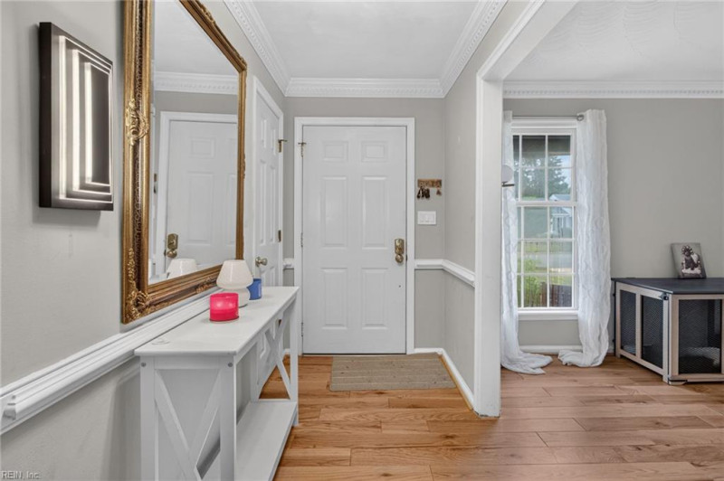 Photo 4 of 49 residential for sale in Chesapeake virginia