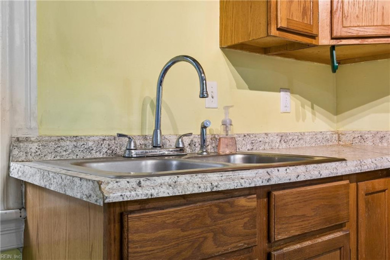 Photo 20 of 41 residential for sale in Hampton virginia
