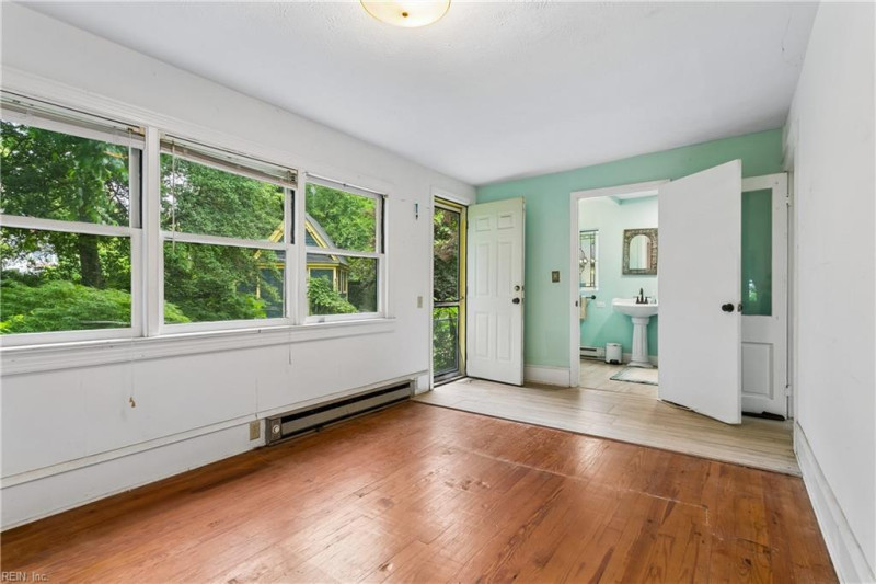 Photo 24 of 41 residential for sale in Hampton virginia