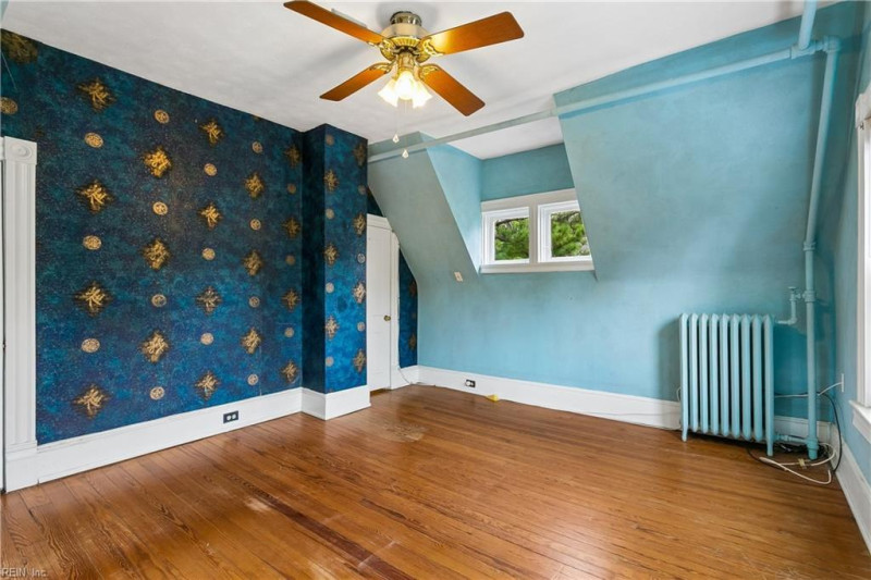 Photo 31 of 41 residential for sale in Hampton virginia