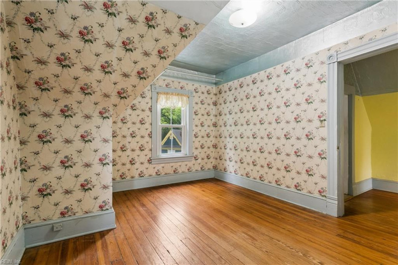 Photo 35 of 41 residential for sale in Hampton virginia
