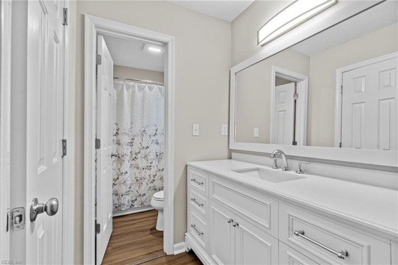 Photo 21 of 43 residential for sale in Chesapeake virginia