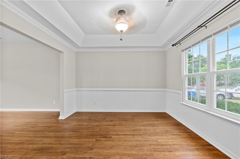 Photo 3 of 43 residential for sale in Chesapeake virginia