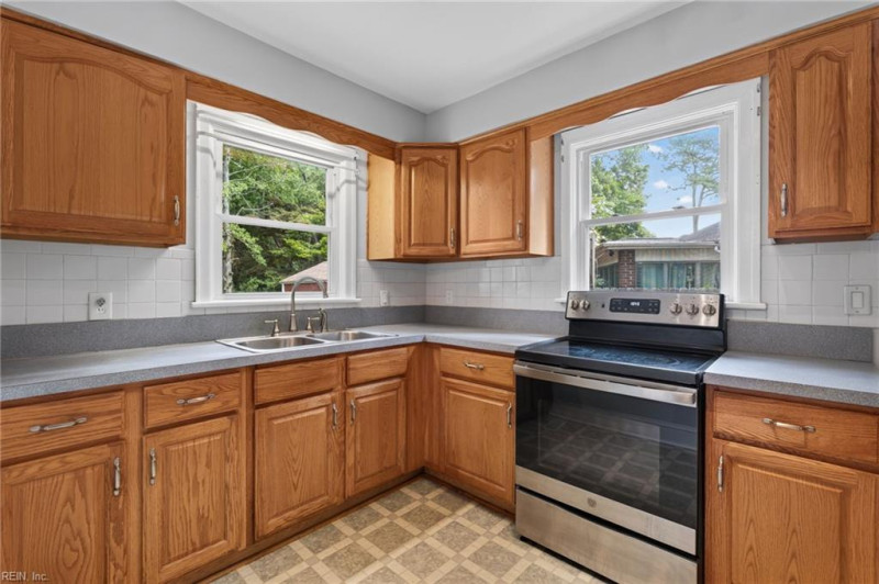 Photo 3 of 40 residential for sale in Norfolk virginia Photo 3 of 40 residential for sale in Norfolk virginia