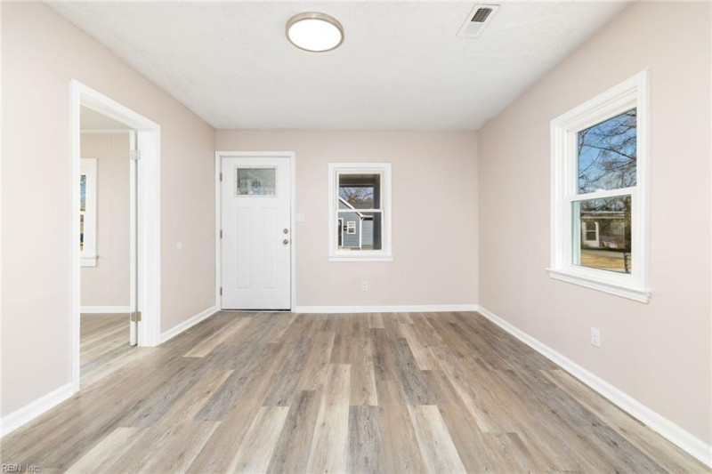 Photo 5 of 24 residential for sale in Emporia virginia