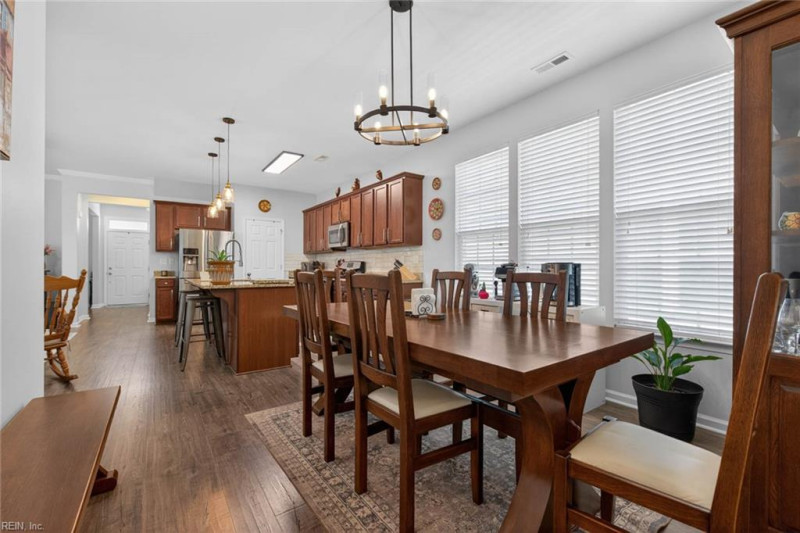 Photo 20 of 46 residential for sale in Chesapeake virginia
