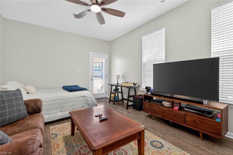 Photo 21 of 46 residential for sale in Chesapeake virginia