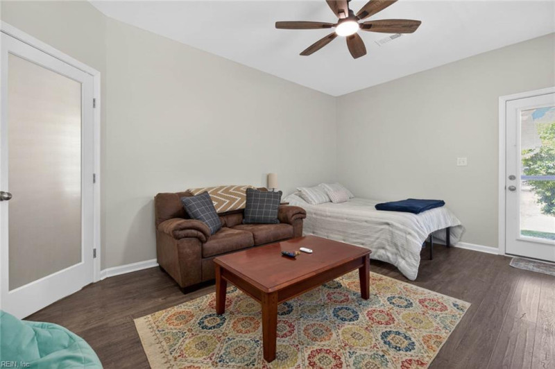 Photo 23 of 46 residential for sale in Chesapeake virginia
