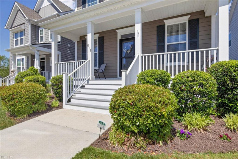 Photo 3 of 46 residential for sale in Chesapeake virginia