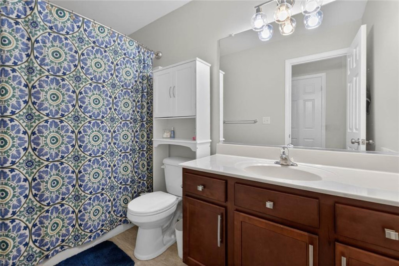 Photo 34 of 46 residential for sale in Chesapeake virginia