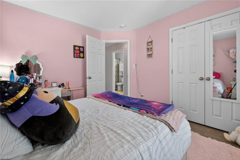 Photo 37 of 46 residential for sale in Chesapeake virginia