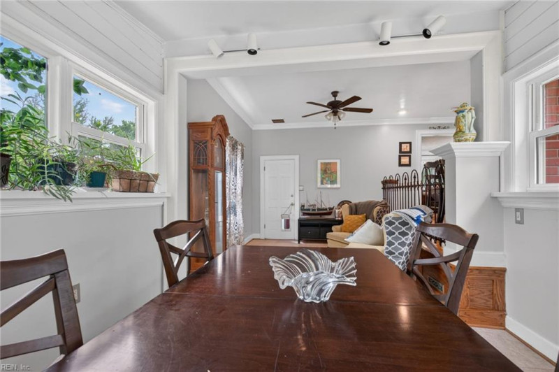 Photo 13 of 25 residential for sale in Portsmouth virginia