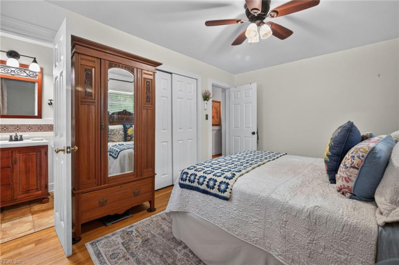 Photo 17 of 25 residential for sale in Portsmouth virginia
