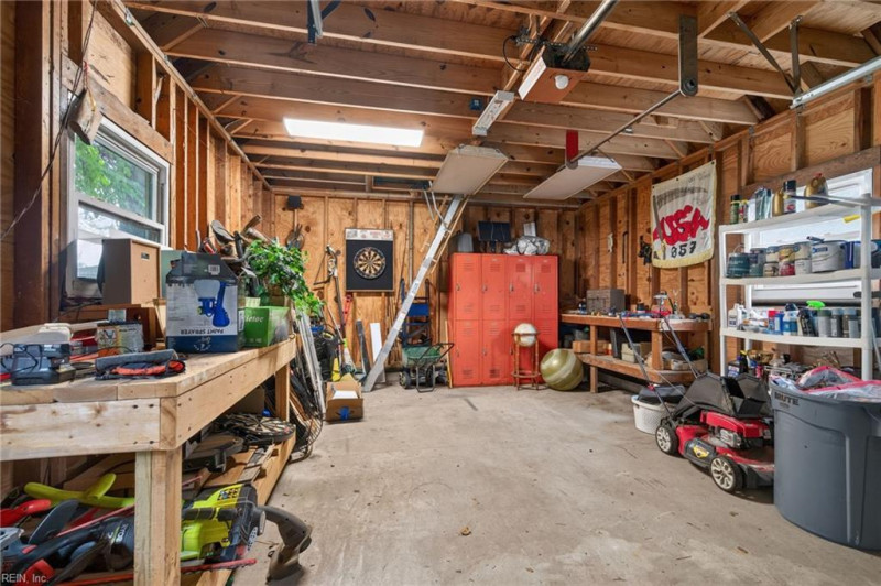 Photo 21 of 25 residential for sale in Portsmouth virginia