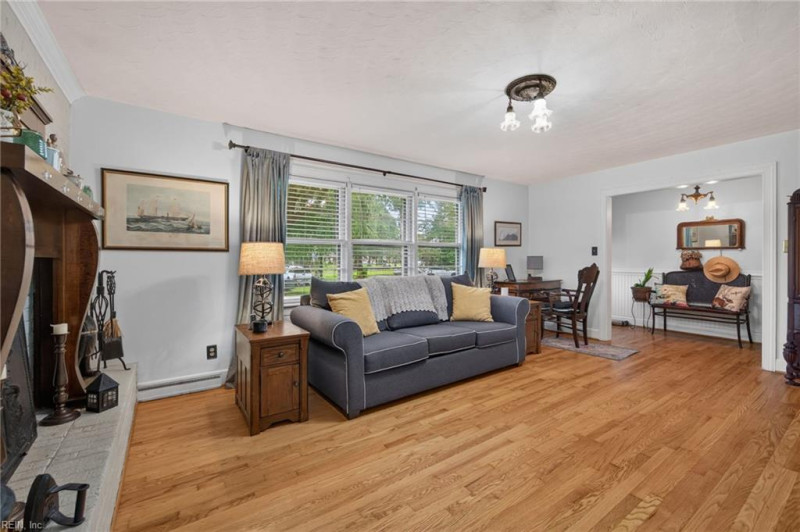 Photo 6 of 25 residential for sale in Portsmouth virginia