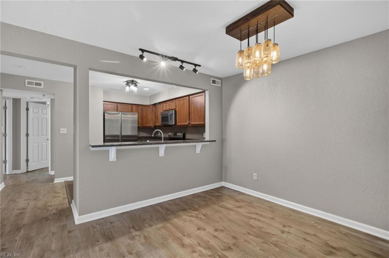 Photo 4 of 18 residential for sale in Virginia Beach virginia