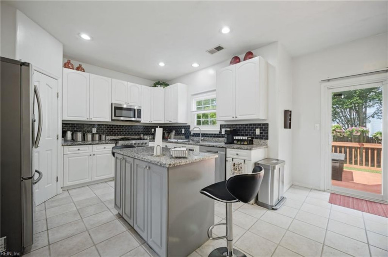 Photo 18 of 50 residential for sale in Chesapeake virginia Photo 18 of 50 residential for sale in Chesapeake virginia