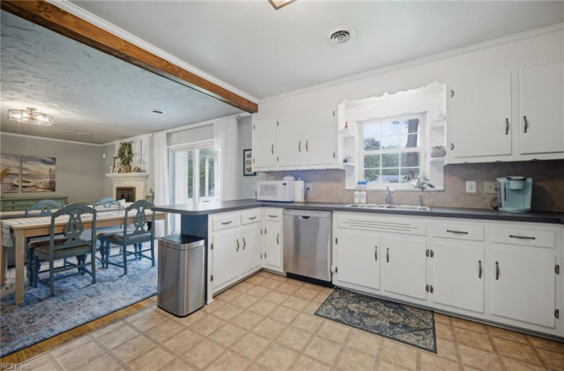 Photo 15 of 48 residential for sale in Chesapeake virginia Photo 15 of 48 residential for sale in Chesapeake virginia