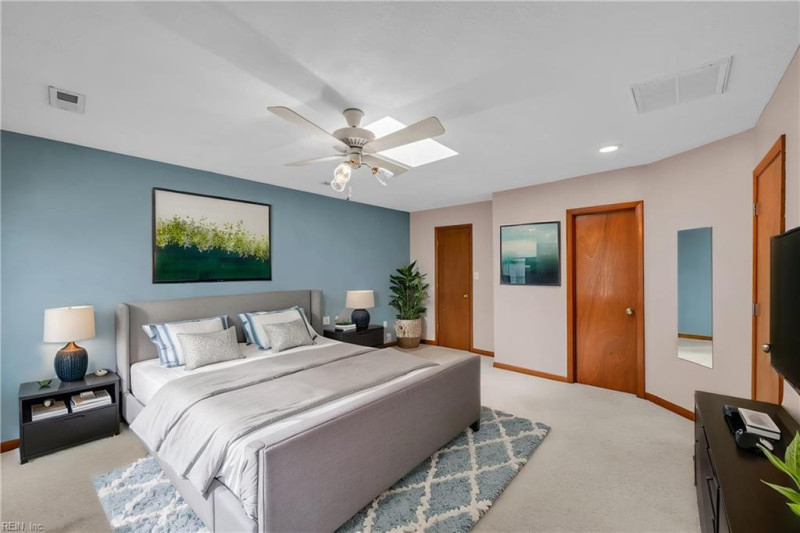 Photo 17 of 33 residential for sale in Hampton virginia