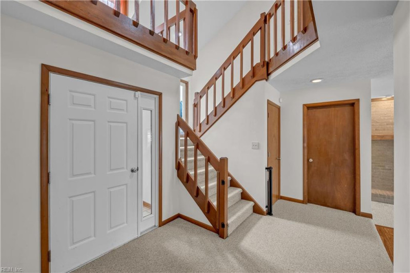 Photo 5 of 33 residential for sale in Hampton virginia